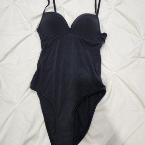 Women's swim suit